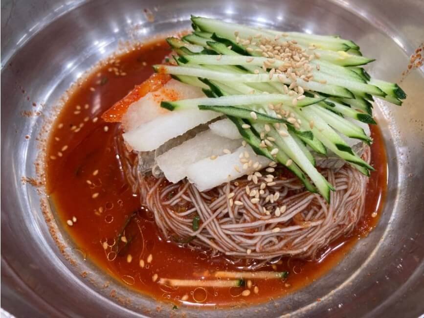 물냉면 칼로리 모르고 먹었는데 칼로리 엄청 나네요.